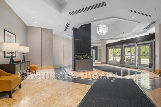 Foto del edificio - 3101 N Hampton Dr