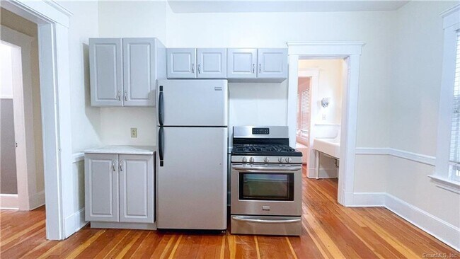 Foto del edificio - 134 Mansfield St