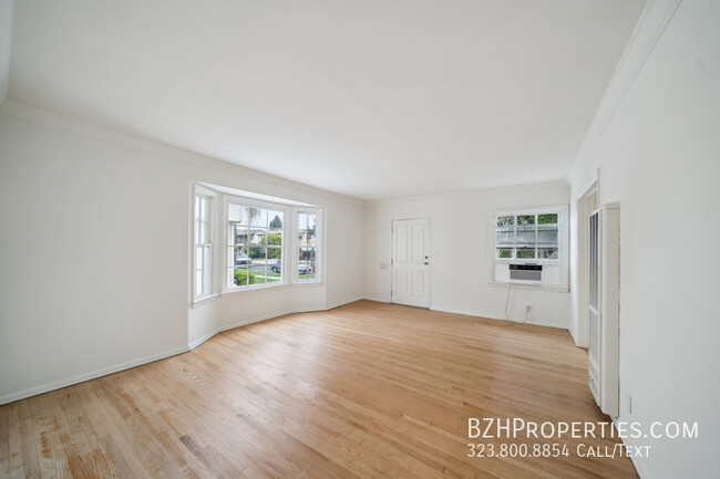 Foto del edificio - 1047 S Holt Ave