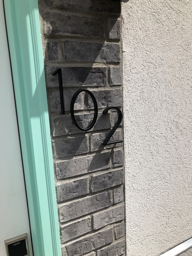 Building Photo - NEWLY BUILT Townhome in Denver