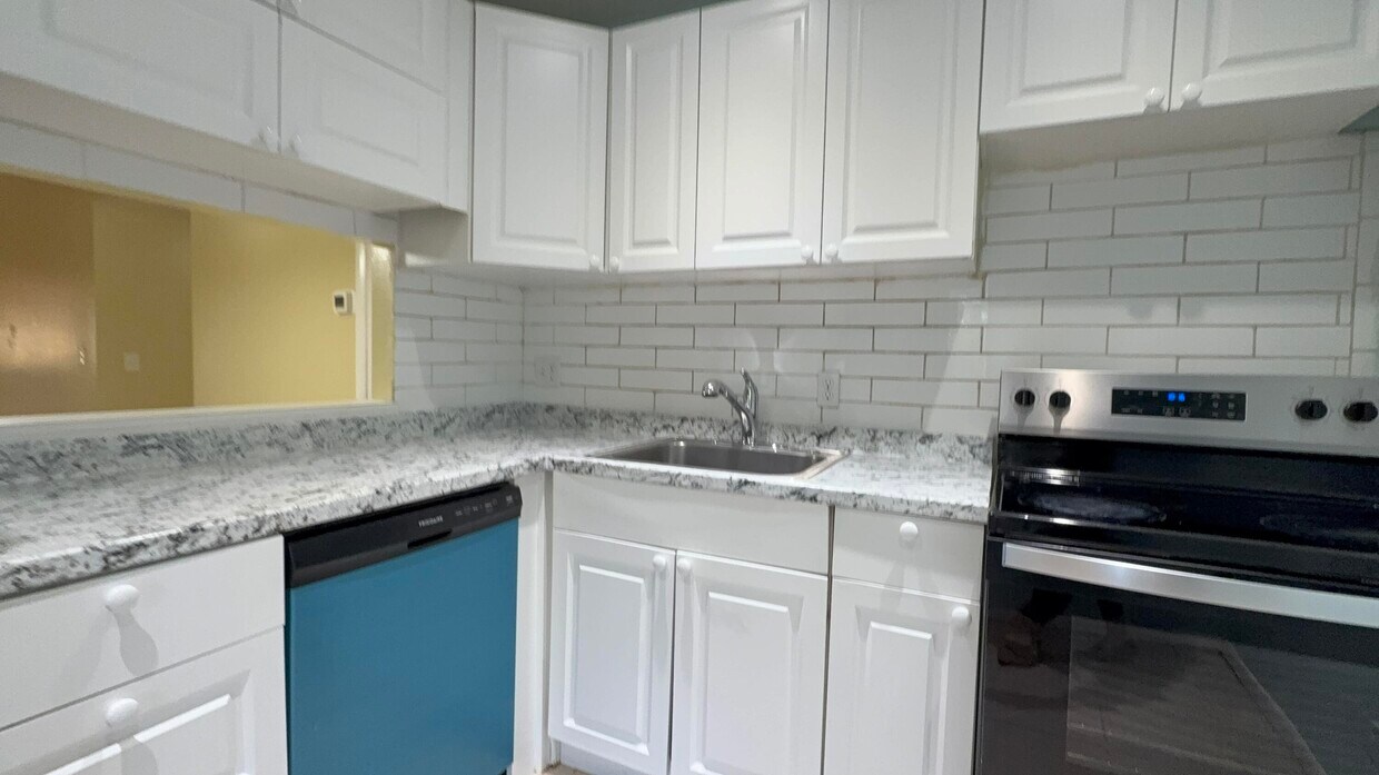 Foto principal - 12009 Poinciana Blvd