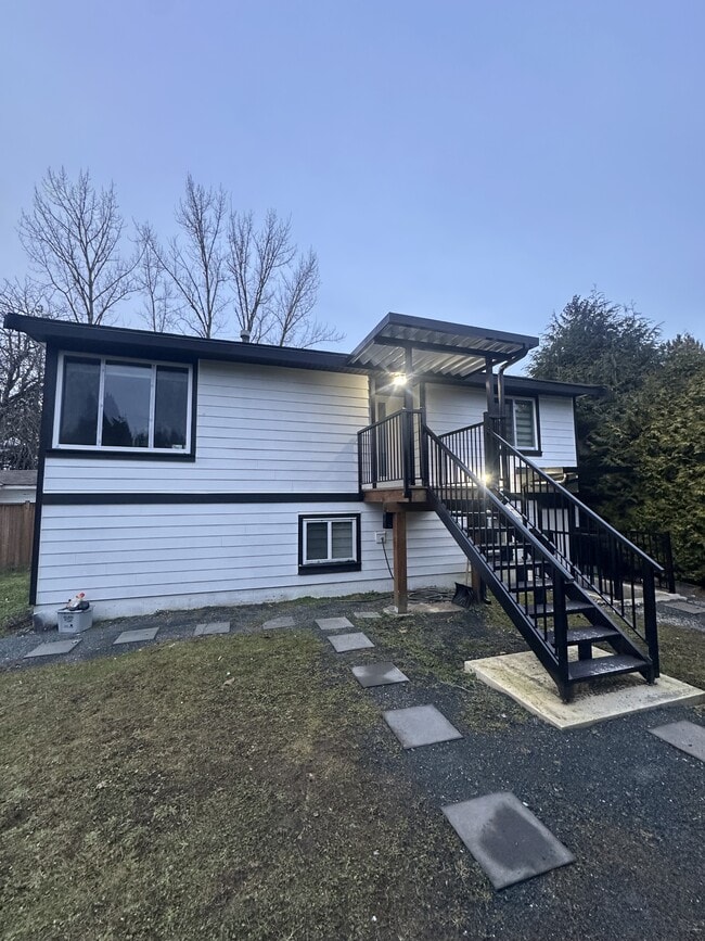 Building Photo - 24765 Halnor Ave