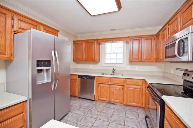 Building Photo - 3207 SW Orchard Way