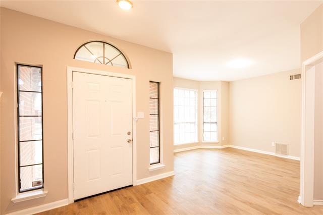 Building Photo - 3113 Riverview Dr
