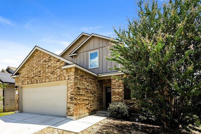 Foto del edificio - 15815 Spruce River Ct