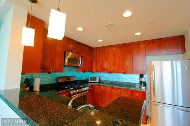Foto del edificio - 3650 S Glebe Rd