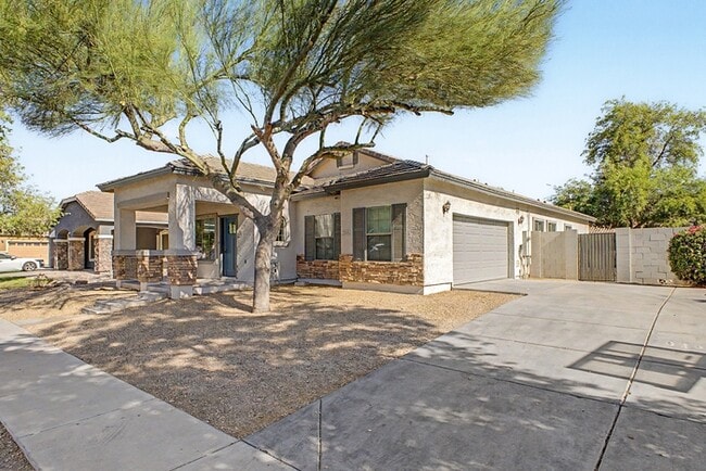 Building Photo - 3533 E Joseph Way