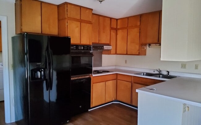 Foto del edificio - Oakland Plantation across from Oakland Ele...