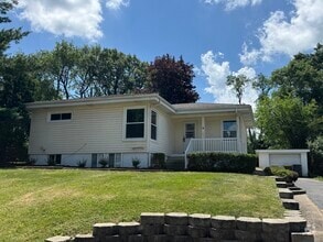 Building Photo - 225 Panama Ave