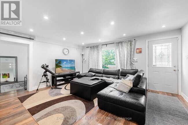 Building Photo - 749 HAPPYVALE DRIVE