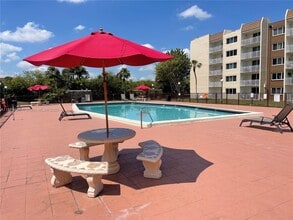 Building Photo - 6930 Miami Gardens Dr
