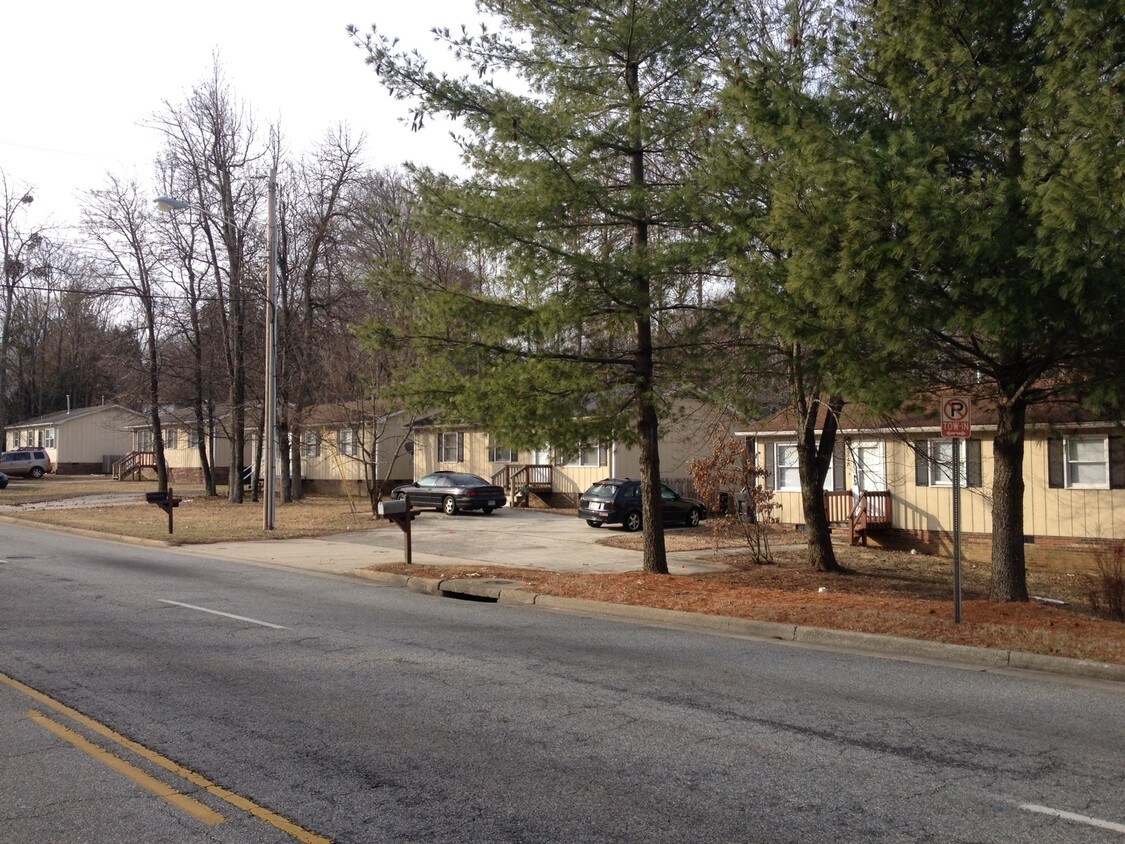Primary Photo - High Point Houses