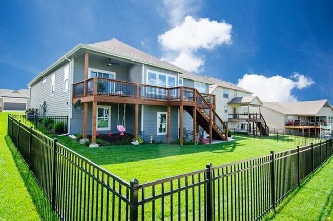 Foto del edificio - 418 Freemont Drive