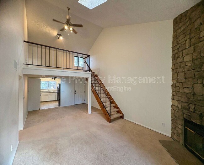 Photo - 226 Wright St Apartment