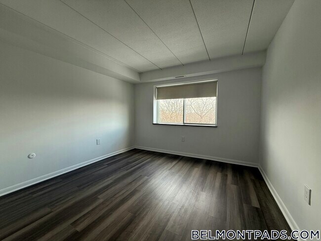 Foto del edificio - 55 Hill Rd