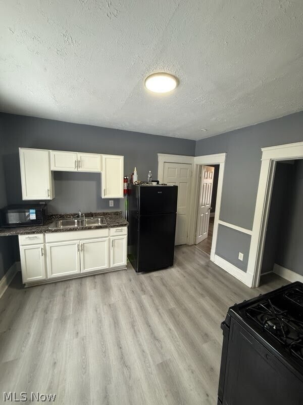 Foto del edificio - 10304 Shale Ave