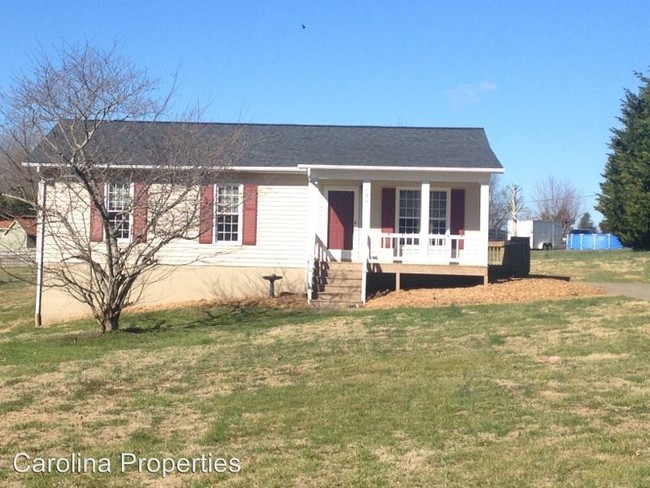 Building Photo - 3 br, 1 bath House - 190 Meadow Dr