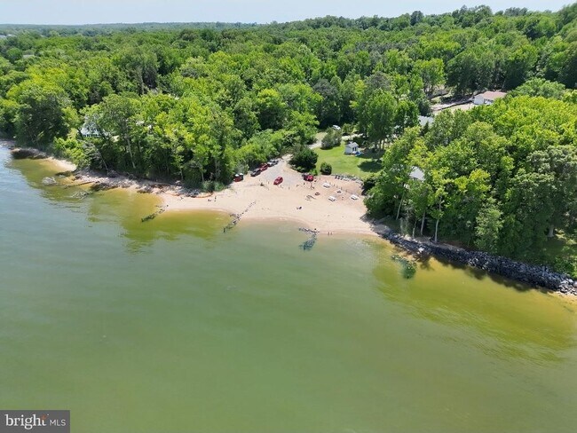 Building Photo - 2492 N Independence Dr