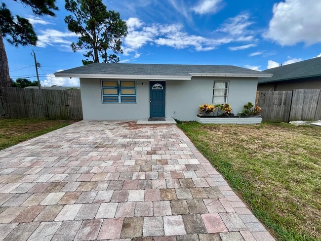 Foto del edificio - 3566 Ivanhoe Ave