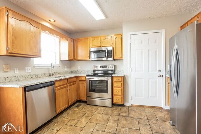Foto del edificio - 712 Kaeden Pointe Ct