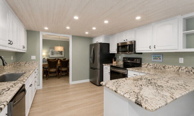 Building Photo - 2876 Captiva Dr
