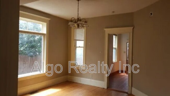 Foto del edificio - 3119 N James Ave