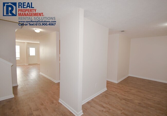 Building Photo - 4BR/3BA in Blackman Farms, 2 car garage, 3,000 sq ft! Triple Blackman Schools!