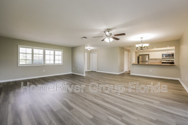 Building Photo - 26060 Salonika Ln