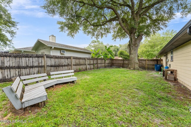Building Photo - 11327 Pinto Ct