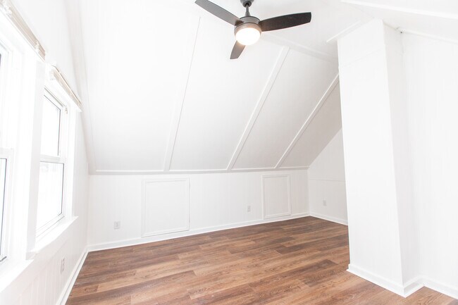 Foto del edificio - 1148 Lindsay St