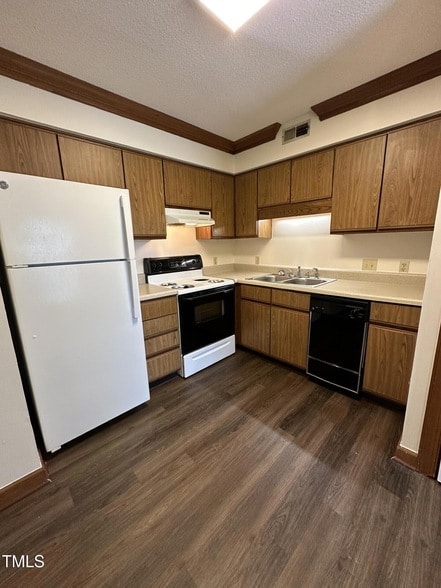 Foto del edificio - 3537 Ivy Commons Dr