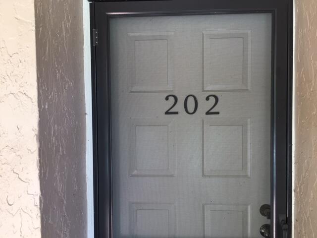 Foto del edificio - 6962 Briarlake Cir