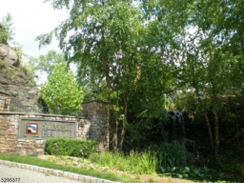Primary Photo - 163 Vista Terrace
