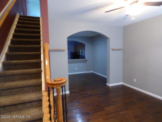 Foto del edificio - 13039 Sunset Lake Dr
