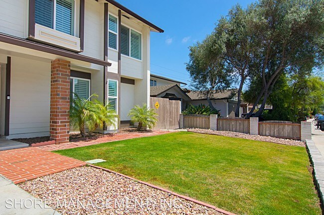 Building Photo - 3 br, 2.5 bath House - 3747 MT. ARIANE DR.