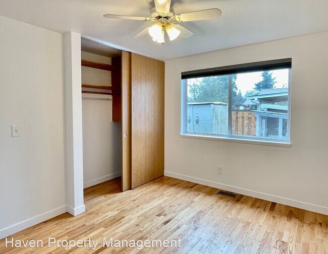 Building Photo - 3 br, 1 bath House - 1608 7th St NE