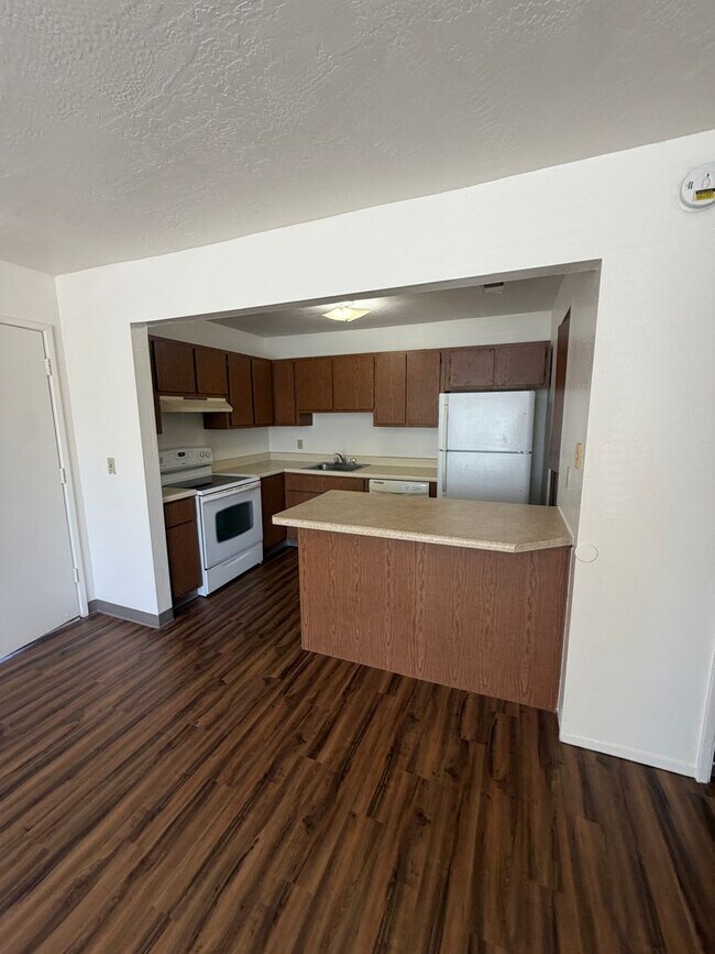 Foto del edificio - 1200 S Riordan Ranch St