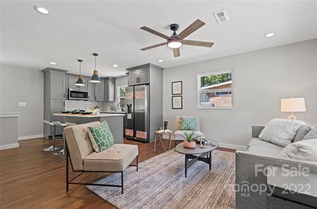 Building Photo - 1101 Rollingwood Dr
