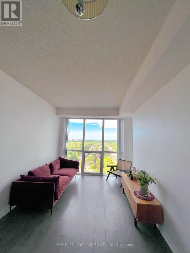 Primary Photo - 5162-5162 Yonge St