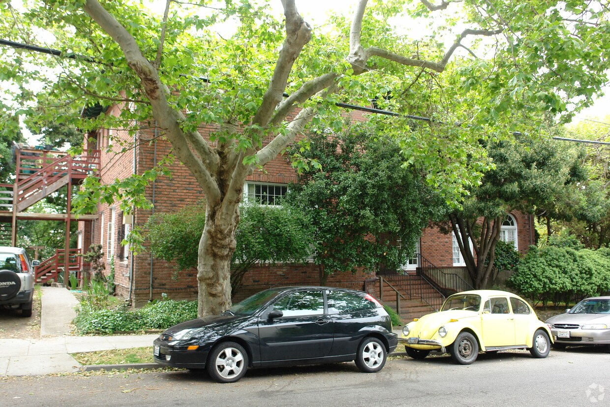 Foto del edificio - 2510 Le Conte Ave