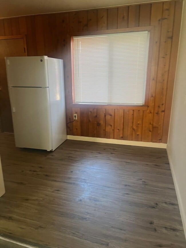 Foto del edificio - Cozy 1Bd 1Ba apartment with new appliances w/ gas utility included! Available now! Call me today