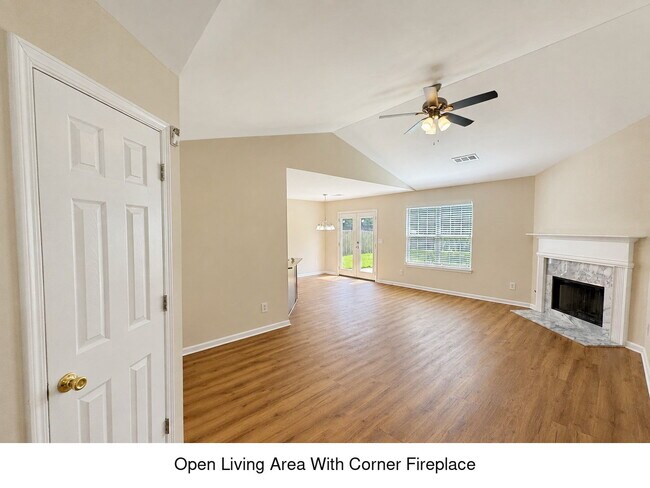 Foto del edificio - Recently Renovated 3BR Ranch Near Georgia Gwinnett College
