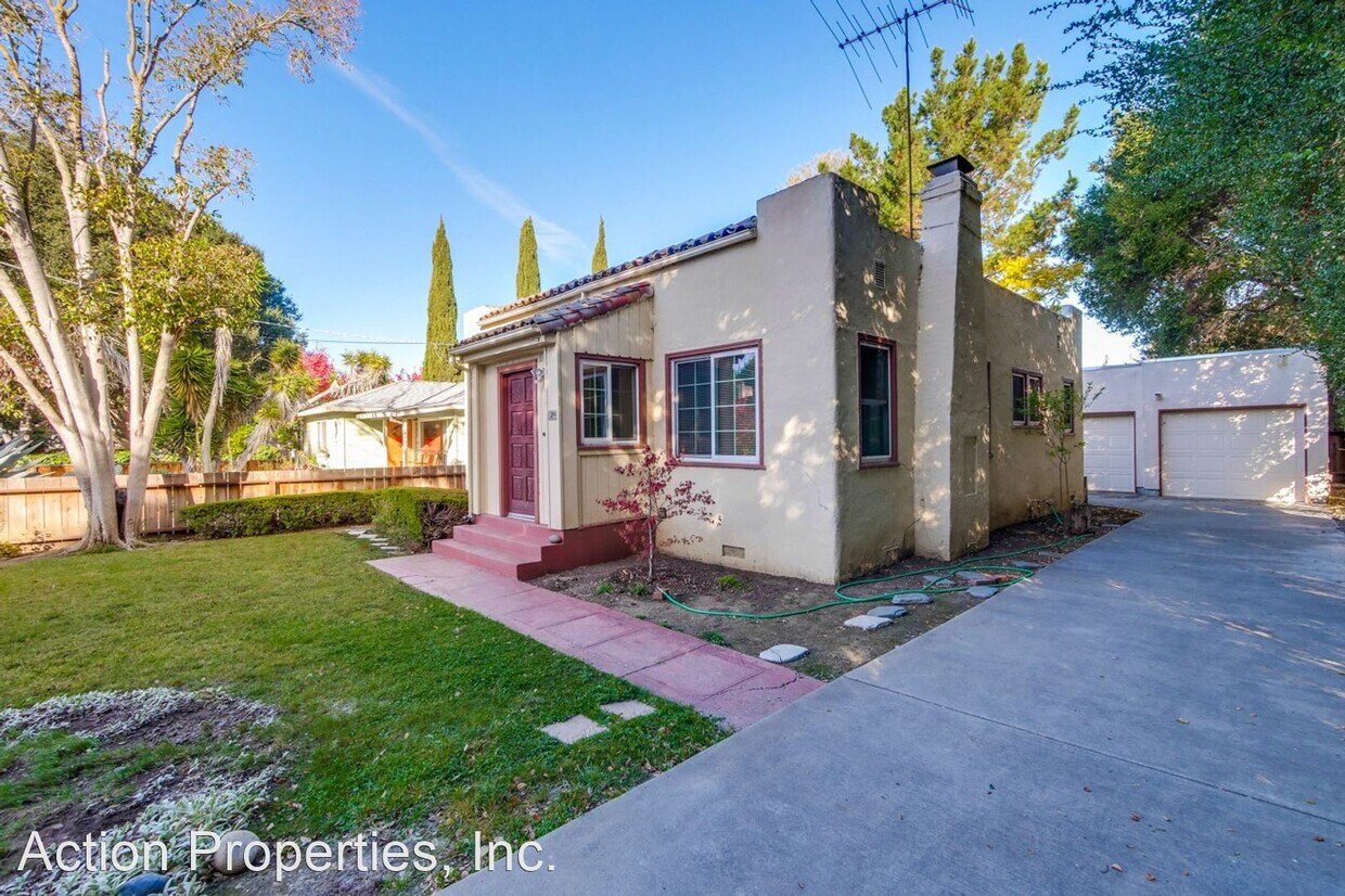 Primary Photo - 2 br, 1 bath House - 189 Oak Court