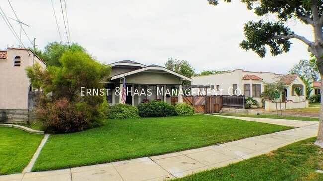 Building Photo - Stunning 1920's Craftsman Home In Prime Fu...