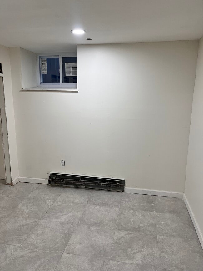 Foto del edificio - 219 Tecumseh Ave