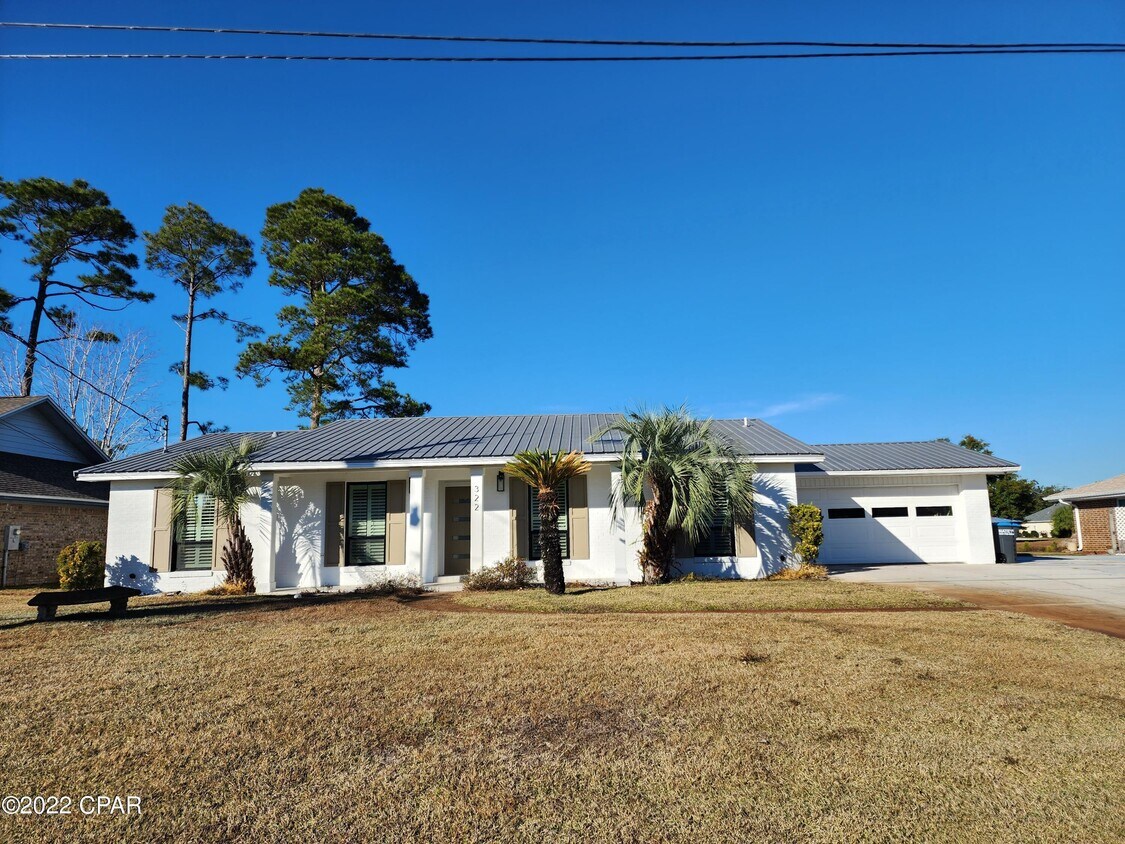 322 Greenwood Cir, Panama City Beach, FL 32407 House Rental in Panama