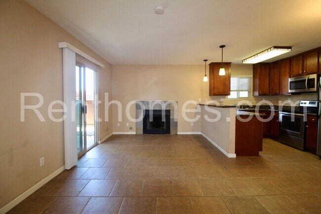 Foto del edificio - San Marcos, 209 Westlake Dr #4, Granite Co...