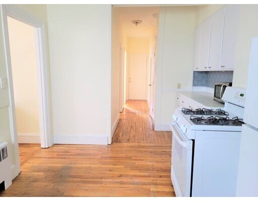 Primary Photo - 4 Sherman St