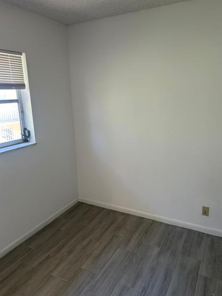 Foto del edificio - 5156 NE 6th Ave