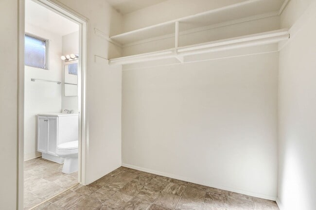 Foto del edificio - 10900 Santa Monica Blvd